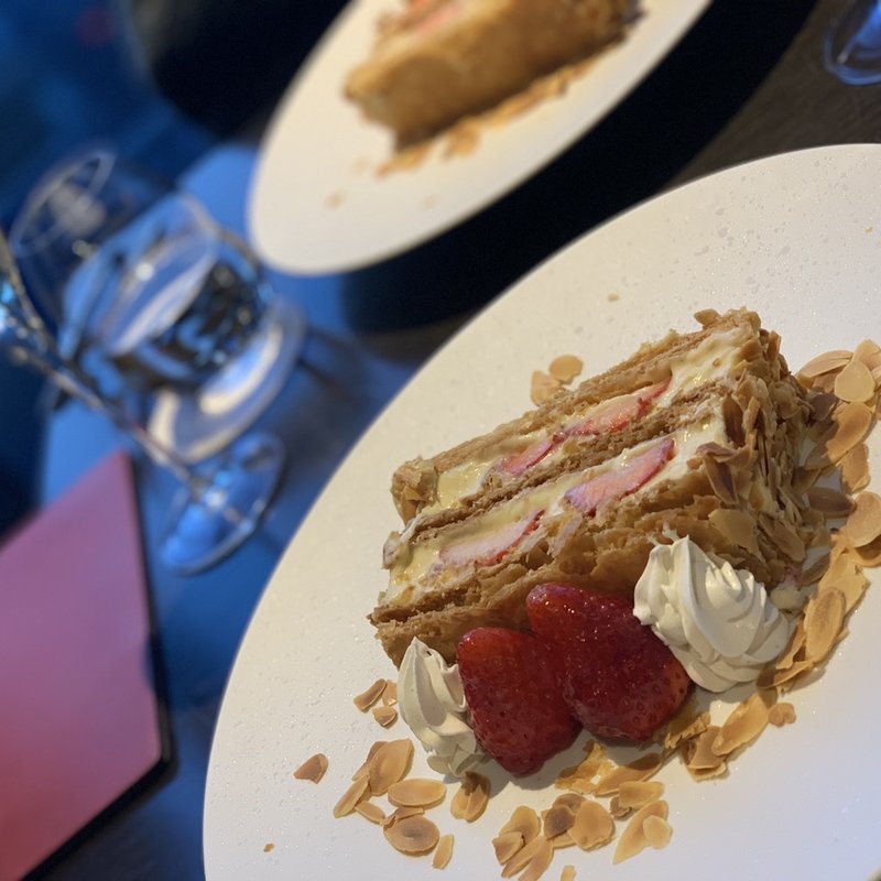 苺のミルフィーユ(THE GRAND GINZA)
