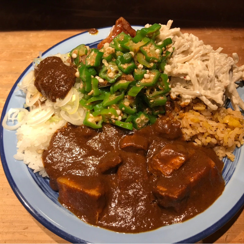 もんやんカレー&サラダバー(食べ放題)(もうやんカレー 大手町)