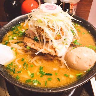 (八角 )