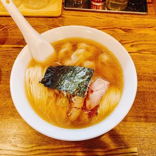 ワンタンメン(支那ソバおさだ)