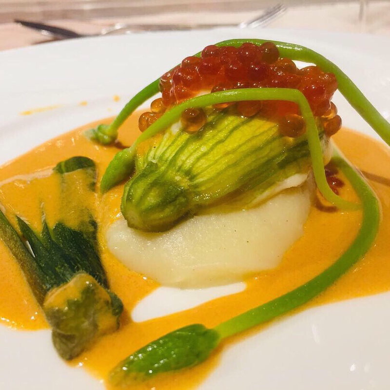 花ズッキーニのファルシー ポム ドゥ テール(フランス厨房 旬彩 中央駅店 )