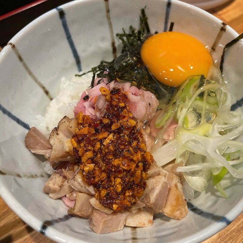 贅沢卵かけご飯(鶏節麺かびら)