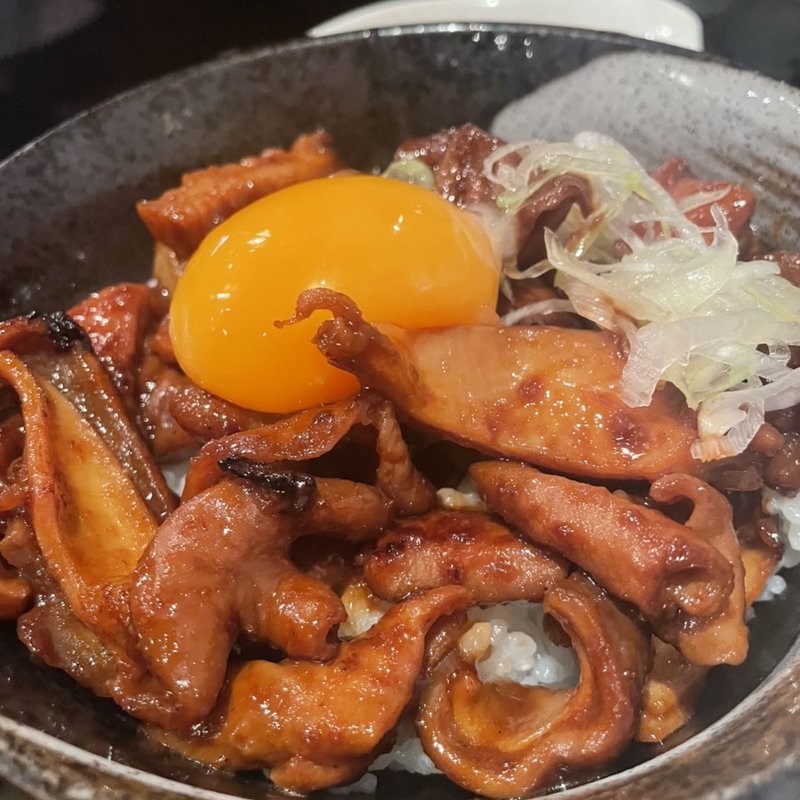 もつマニア丼(もつマニア 旧かしら屋)