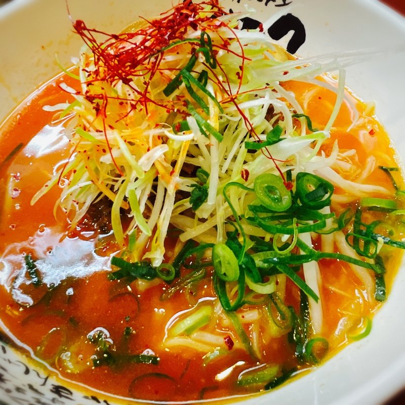 辛みそラーメン(博多ラーメン げんこつ 梅田店)