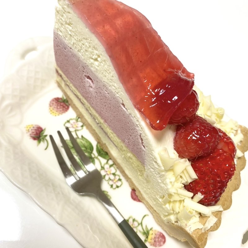 ホワイトチョコと木苺のタルト(デリス タルト&カフェ LINKS梅田店)