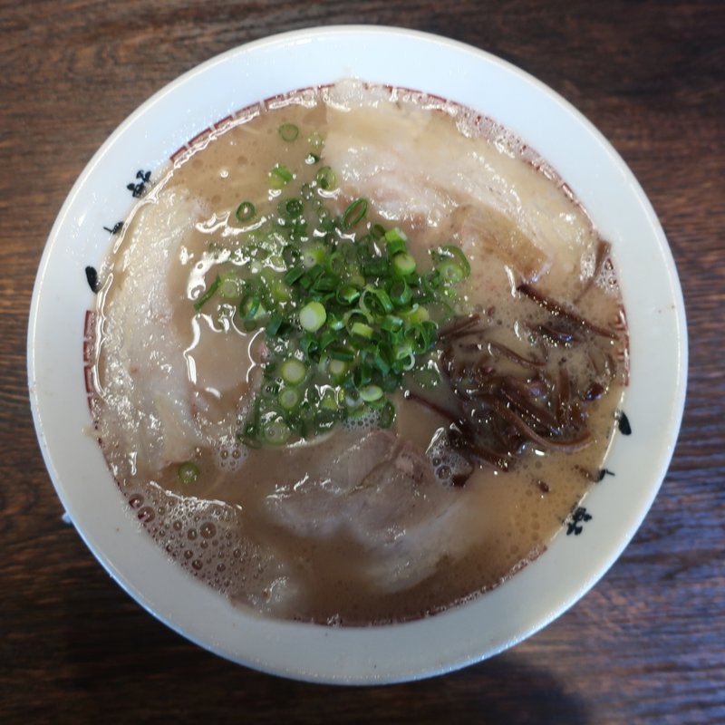 ラーメン(本場久留米ラーメン くいよい軒)