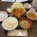 カキフライ定食＋ちょいカレー(とんかつ 赤坂 水野 )