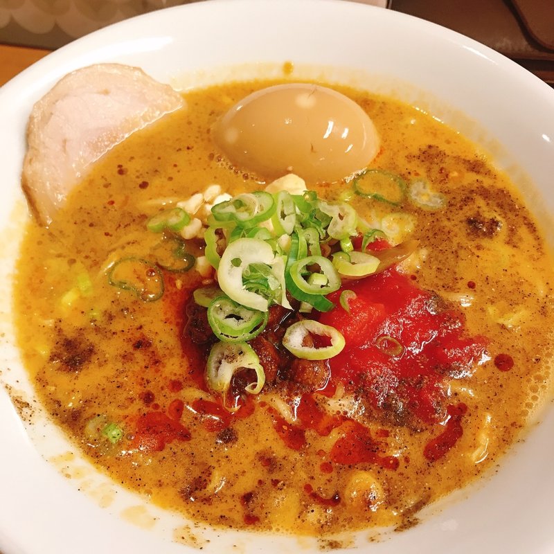 鶏の坦々麺(中華蕎麦　龍馬)