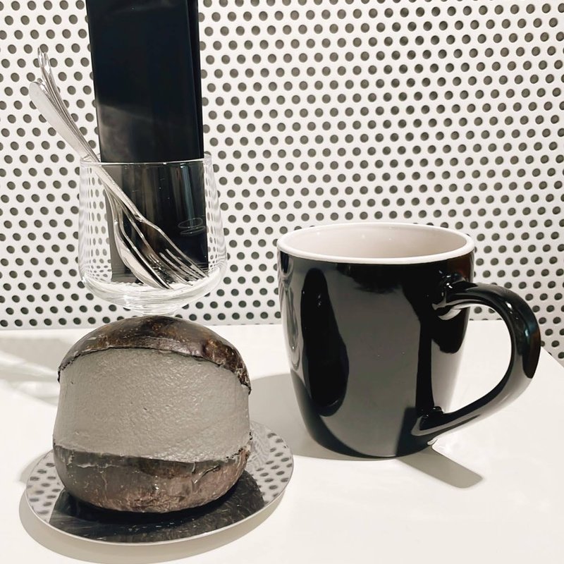 ブラックマリトッツオ(coffee base BnA)