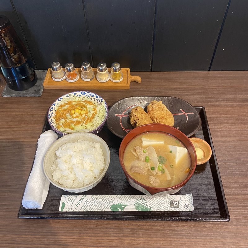 からあげ定食(ハーフ)(とん汁とからあげの専門店 ばくばく)