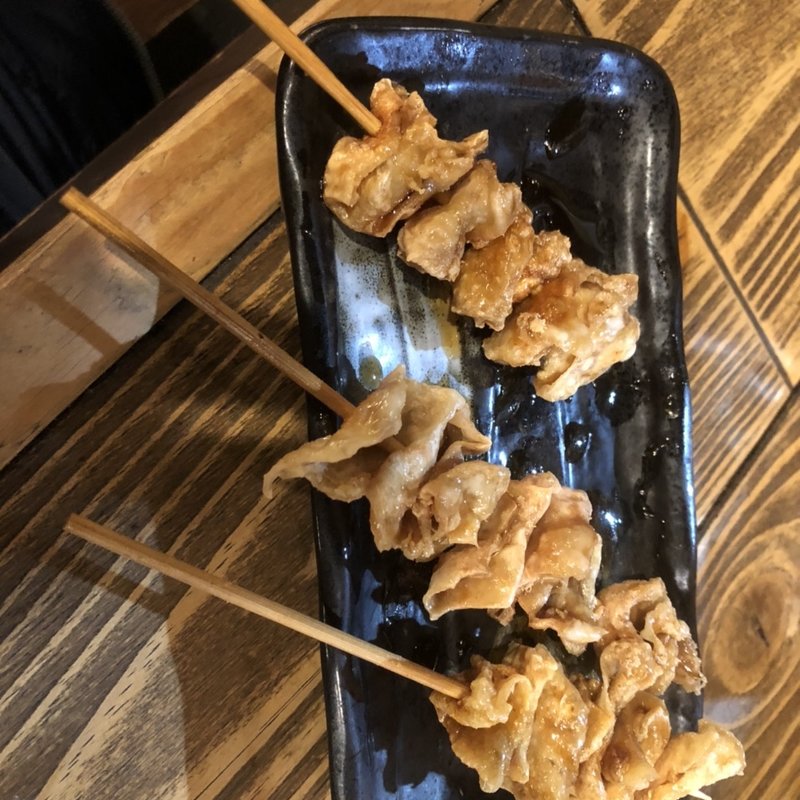 鶏皮串(水炊き・焼鳥・とりいちず 鷺沼店)