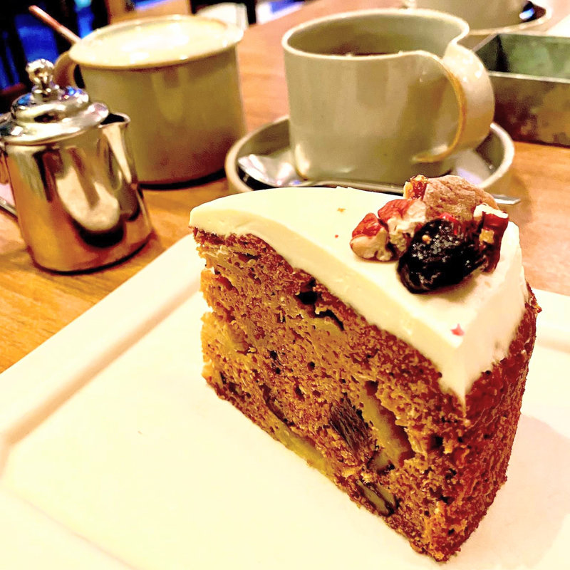 りんごとメープルのキャロットケーキ(cinq)