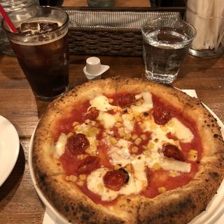pranzoA サラミとコーンのピザ(ろっこ )
