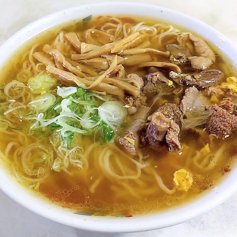 ぬるまもつラーメン(一茶庵 支店 )