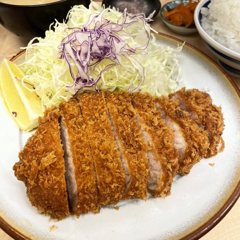 ロースカツ定食(とんかつ檍 蒲田本店)