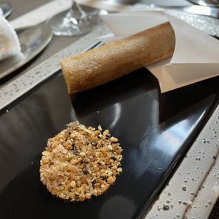 蕎麦粉のクレスペッレ(レストラン・ピウ)