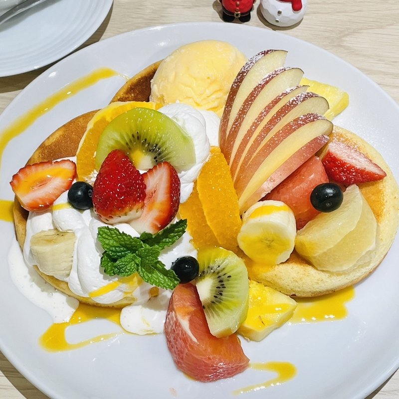 フレッシュフルーツパンケーキ　セット(ARROW TREE芦屋モンテメール店)