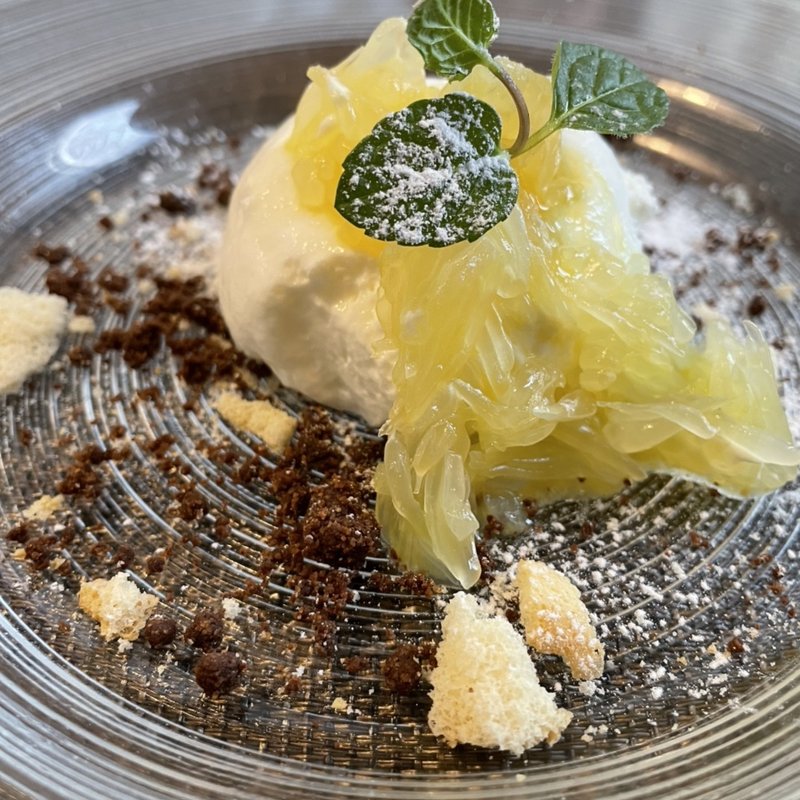 クレーム・ダンジュ 土佐文旦とパッションフルーツ(レストラン・ピウ)