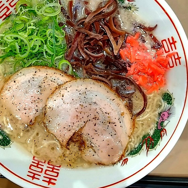 白とんこつラーメン(博多だるまJAPAN イオンモール幕張新都心店)