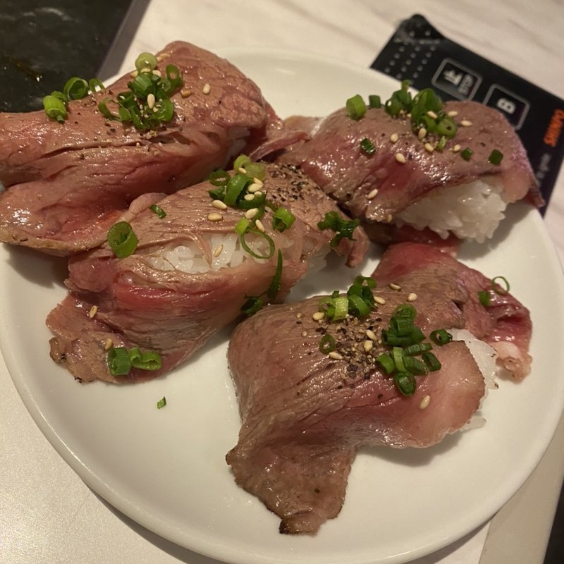 肉寿司(ブラックホール 池袋西口店)