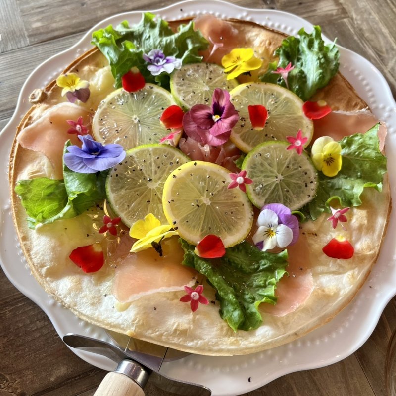 レモンとライムのフラワーピザ(DAISY… )