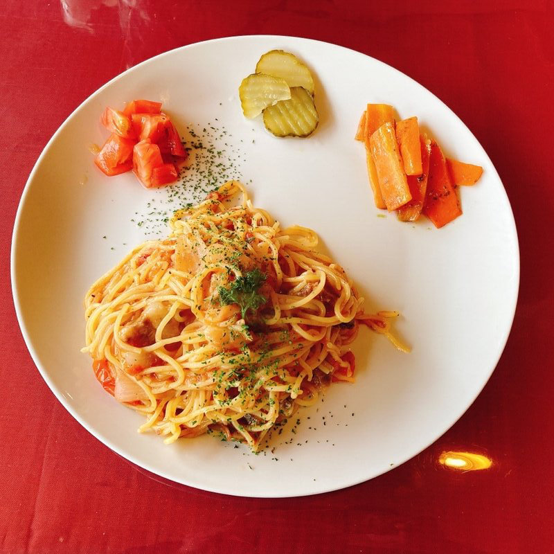 牛すじトマト煮込みスパゲッティー(牛すじトマト煮込み専門店もうまてん)