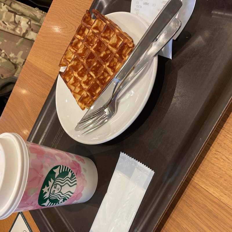 スタバラテとワッフル(スタバ)