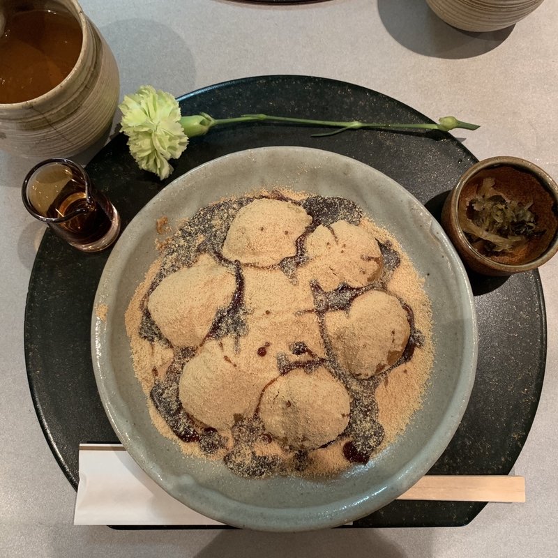 きなこもち(茶房 雲母)