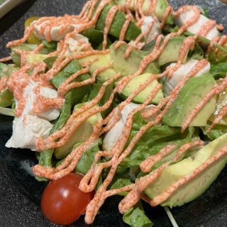 アボカドとささみの明太ソース(酒席まつした)