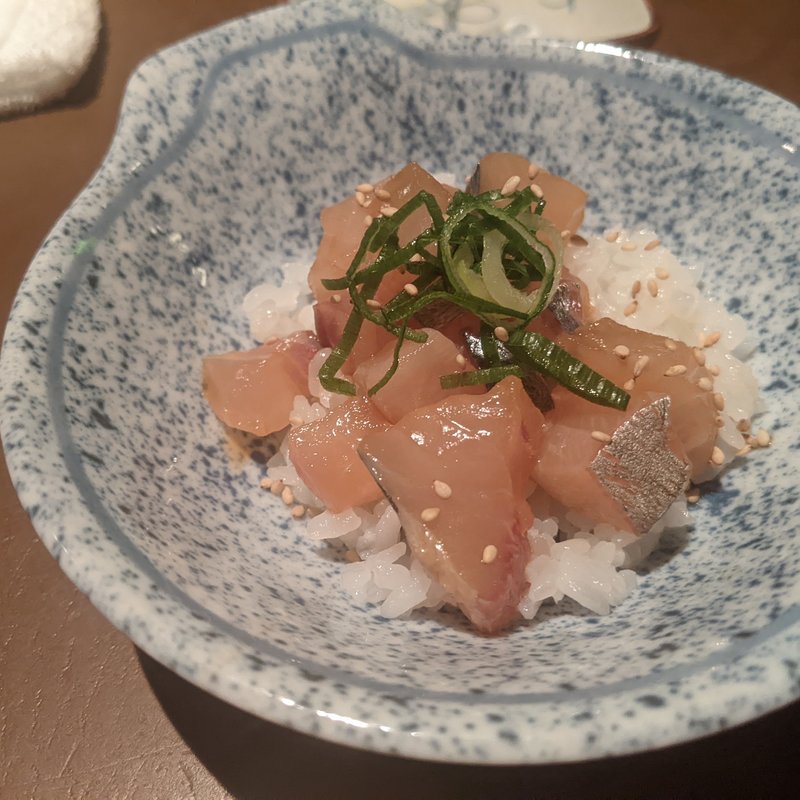 ブリたたき丼(産直屋 たか)