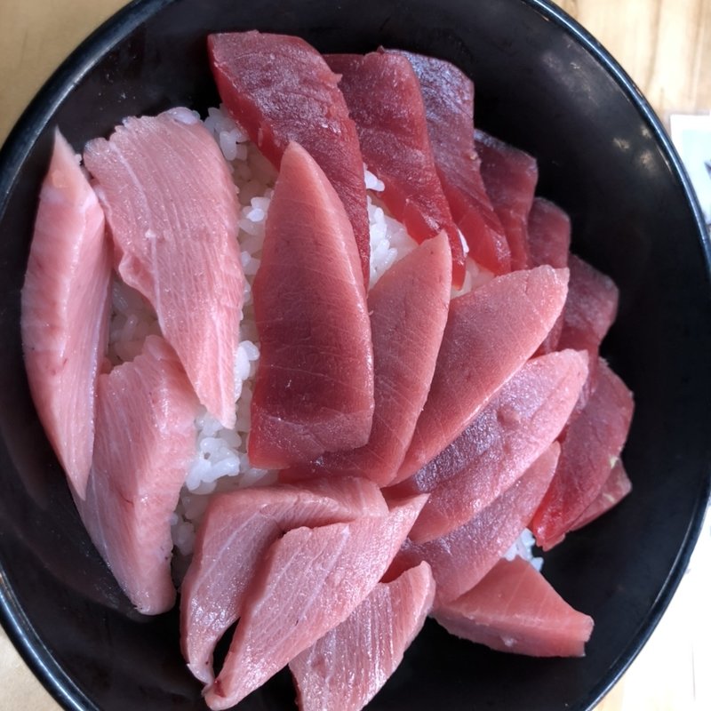 マイ海鮮丼セット(ご飯大、味噌汁付)(塩釜仲卸市場 マイ海鮮丼コーナー )