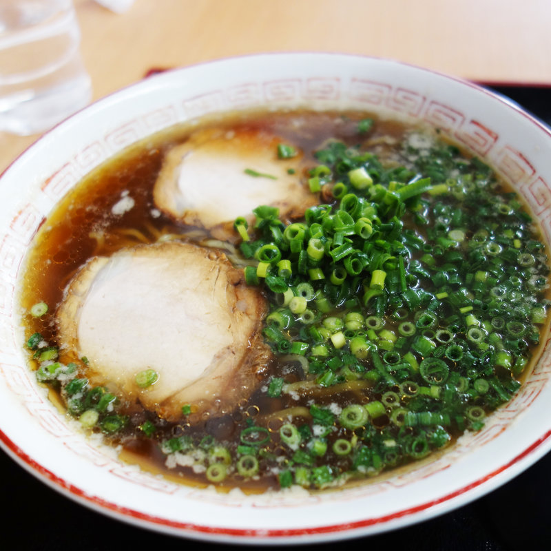 醤油ラーメン(中国飯店)