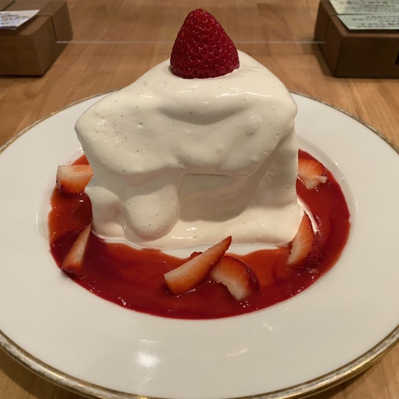 とろける生ショートケーキ(メランジュ・ドゥ・シュハリ （MELANGE De SHUHARI）)