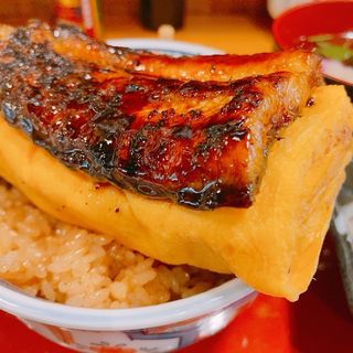うな玉丼(うなぎます多)
