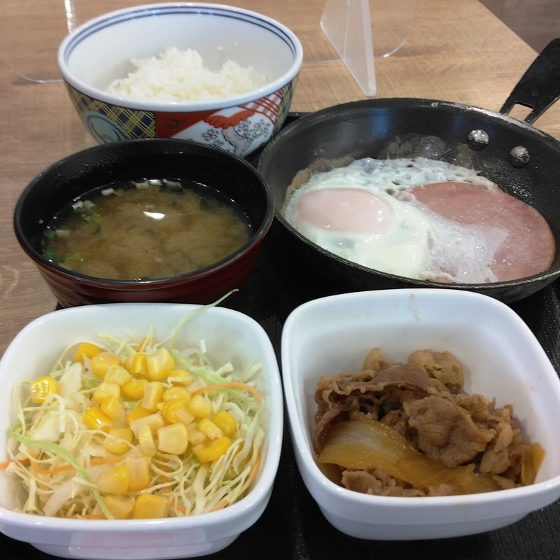 ハムエッグ牛小鉢定食(吉野家 茨田店 )