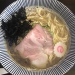 煮干醤油らぅめん(ラゥメン大地)
