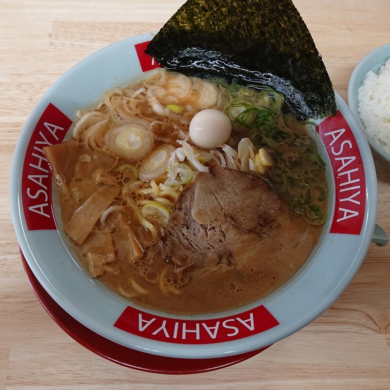 しょうゆ(らーめん旭屋)