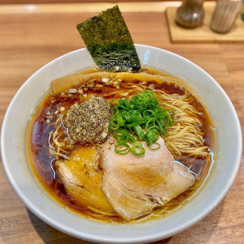 にじいろブラック(らーめん にじいろ)