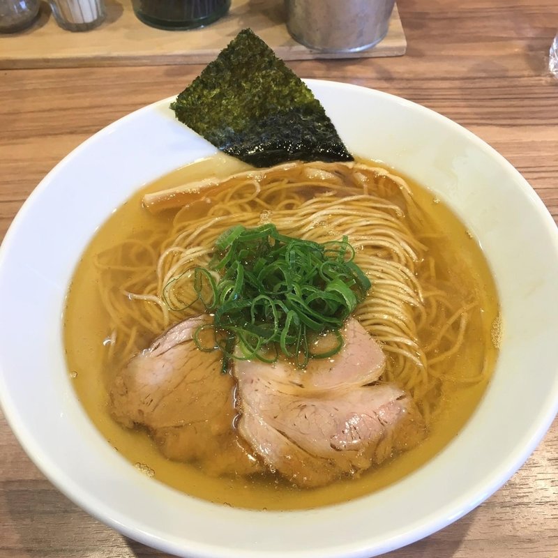 塩らーめん(らーめん にじいろ)