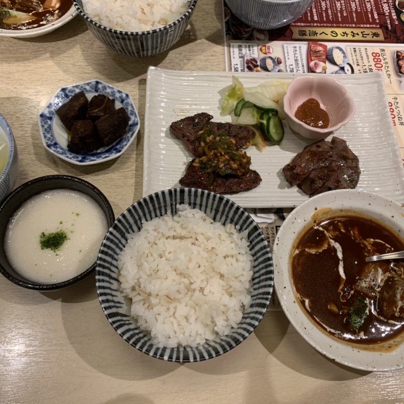 東山ランチ(炭焼牛たん東山 ルクア大阪店)