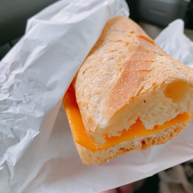 チェダーチーズのカスクート(グラマーペイン 広島店 )