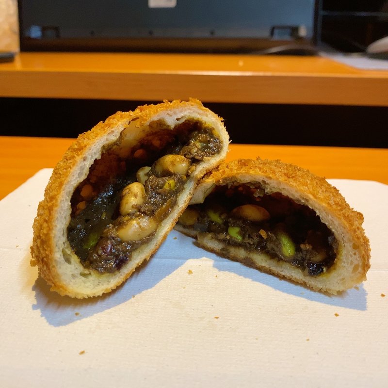 雑穀カレーパン(テトラ コンタ （TETRA CONTA）)