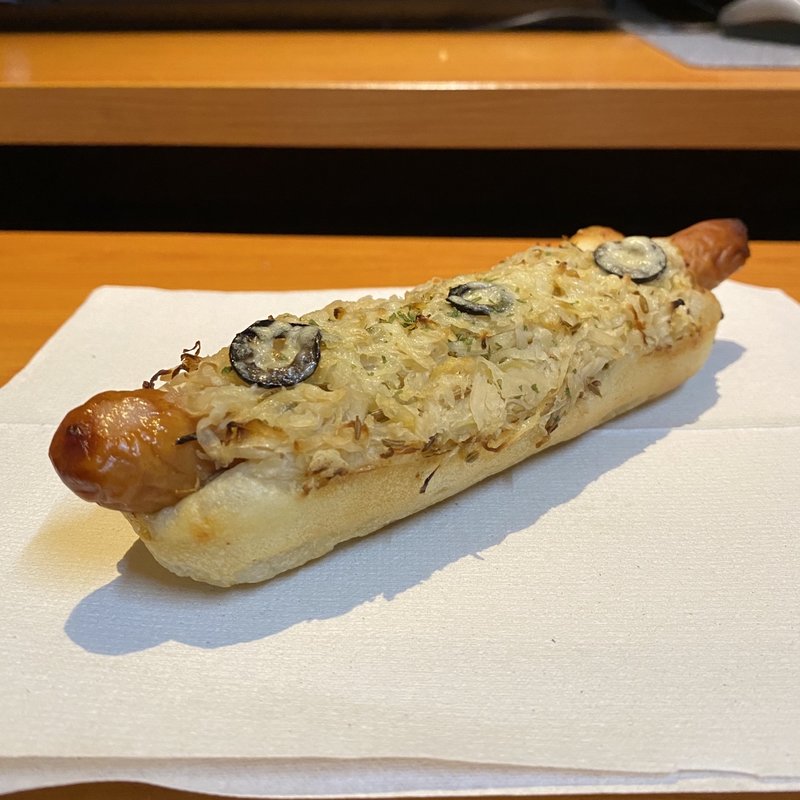 ソーセージドッグ(テトラ コンタ （TETRA CONTA）)