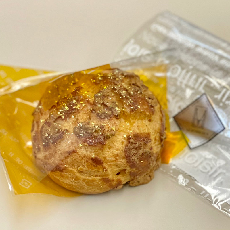 金のシュー(辻口博啓美術館 ル ミュゼ ドゥ アッシュ )