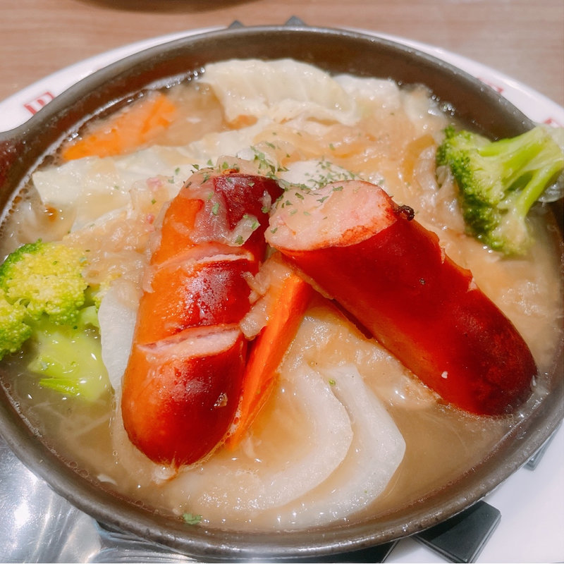 たっぷり野菜とソーセージのポトフ(バケット ヨドバシ梅田店)