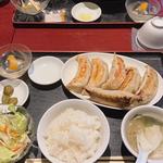 大餃子定食