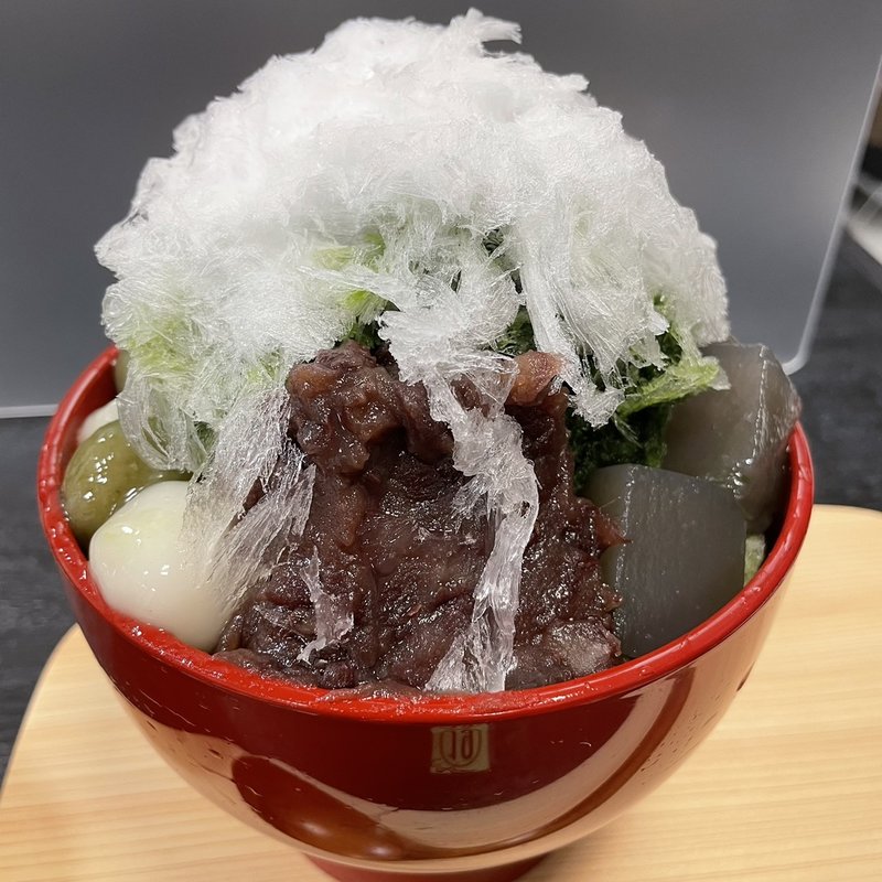 樫舎の氷　蕨餅入り(萬御菓子誂処 樫舎 （よろずおんかしあつらえどころ かしや）)