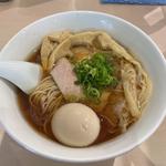 特製醤油らぁ麺(らぁ麺 まる鈴)
