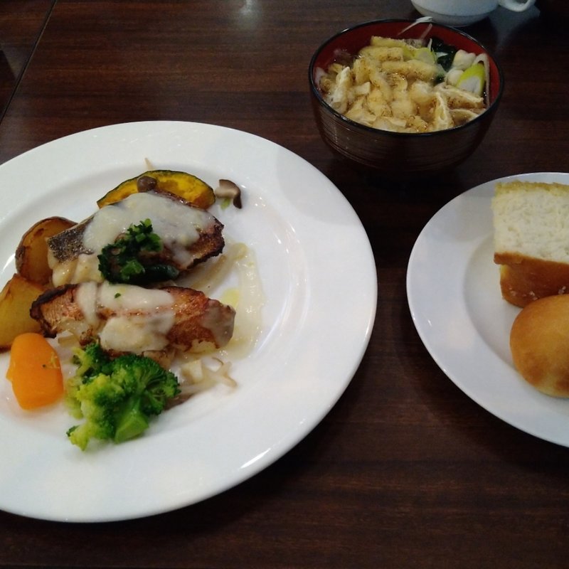 フィッシュランチ(MEINA （メーナ）)