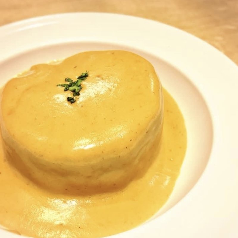 フレンチおでん(コンソメで柔らかく大根のポルチーニ茸クリームソース掛け)(赤白 新大阪店 （コウハク）)